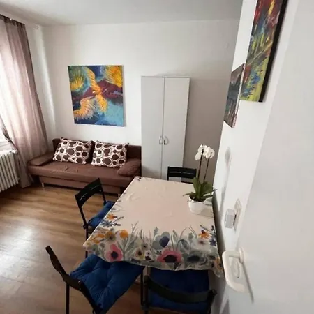 Yellowapartment